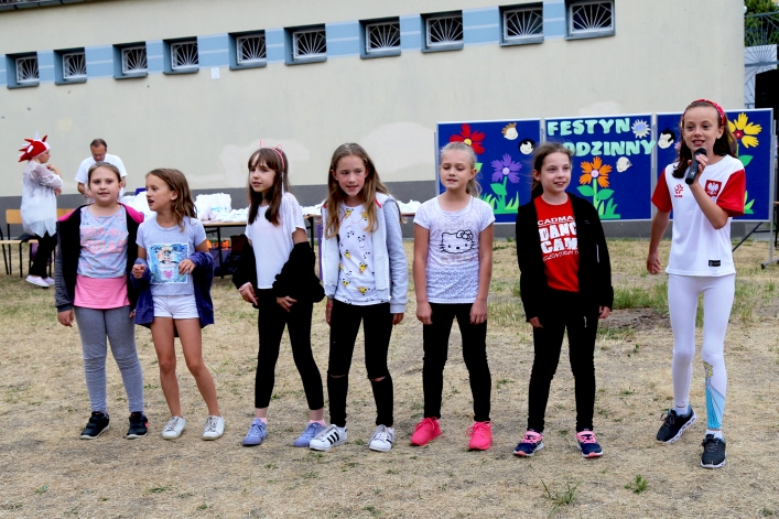 Festyn rodzinny w Szkole Podstawowej nr 18. Uroczyste zakończenie akcji Rowerowy Maj