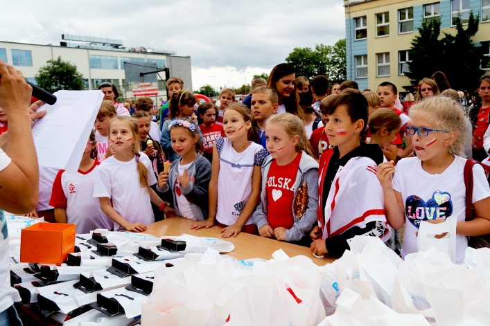 Festyn rodzinny w Szkole Podstawowej nr 18. Uroczyste zakończenie akcji Rowerowy Maj