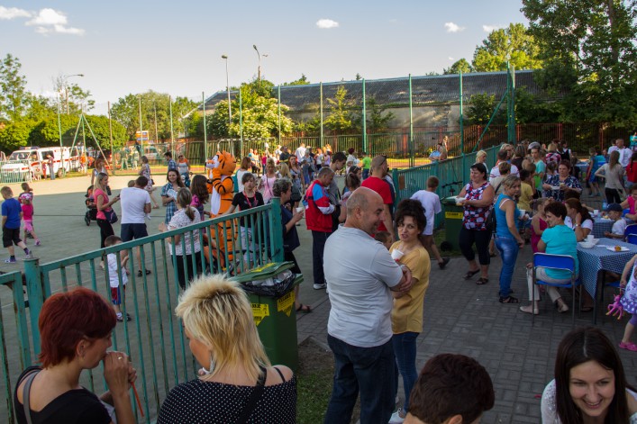 Festyn rodzinny zorganizowany przez Szkołę Podstawową numer 8. Zobacz galerię zdjęć