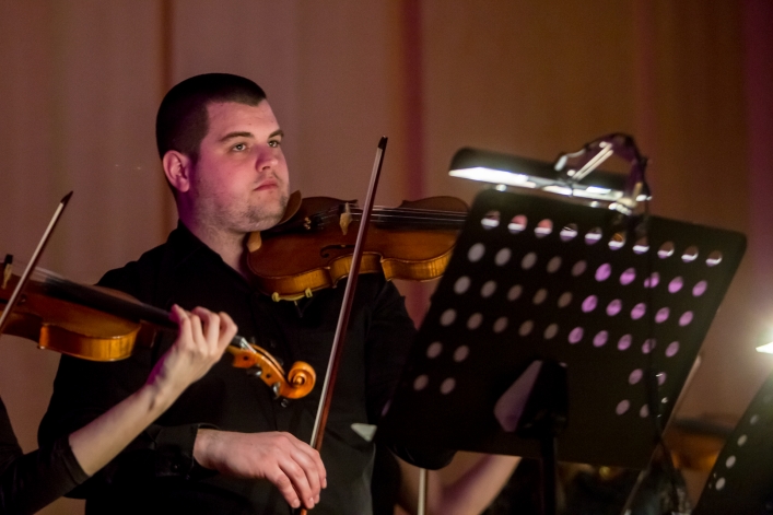 Film z Polą Negri i muzyką na żywo Maksymiuka. Koncert EOK (+zdjęcia)