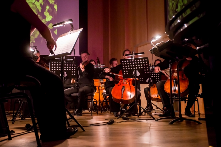 Film z Polą Negri i muzyką na żywo Maksymiuka. Koncert EOK (+zdjęcia)