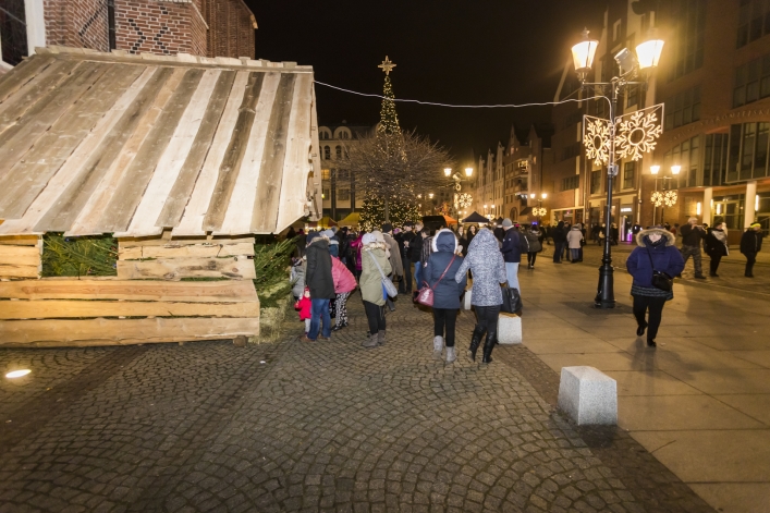 Fotorelacja: Świąteczna impreza Coca-Coli, występ Ewy Farny oraz pokaz sztucznych ogni.