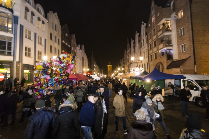 Fotorelacja: Świąteczna impreza Coca-Coli, występ Ewy Farny oraz pokaz sztucznych ogni.