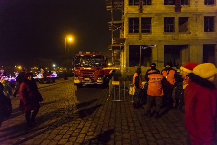 Fotorelacja: Świąteczna impreza Coca-Coli, występ Ewy Farny oraz pokaz sztucznych ogni.