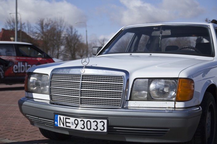 FURA 10 - Mercedes biały