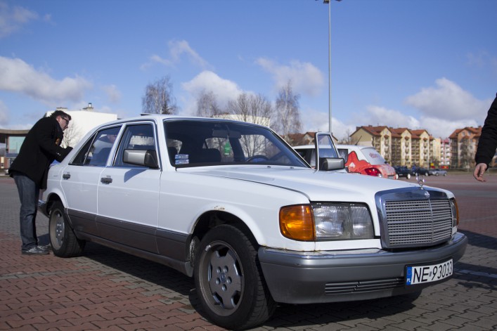 FURA 10 - Mercedes biały