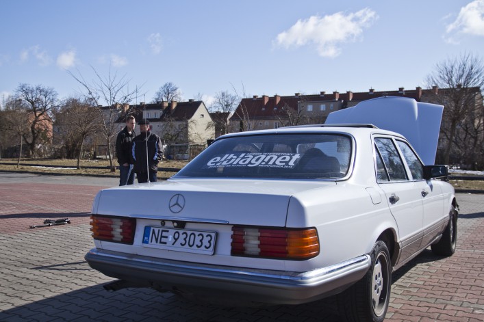 FURA 10 - Mercedes biały