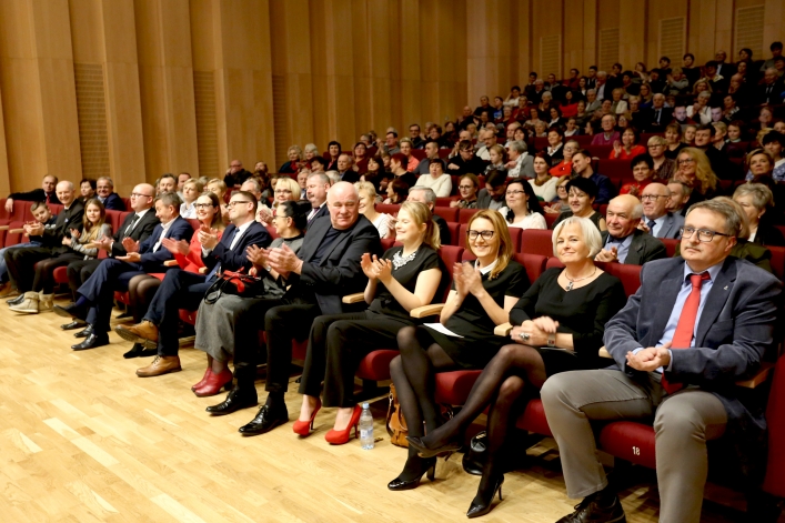 Galę Fundacji Elbląg uświetniły występy chóru Cantata, Pauliny Hebel i Ryszarda Rynkowskiego (+ zdjęcia)