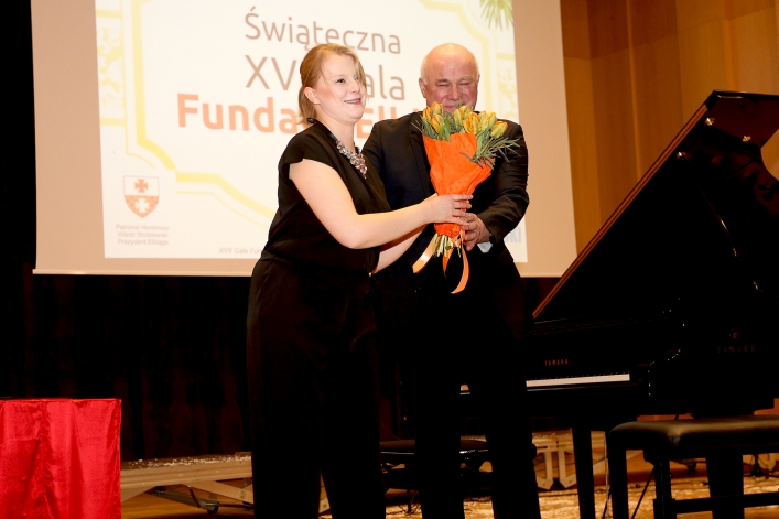 Galę Fundacji Elbląg uświetniły występy chóru Cantata, Pauliny Hebel i Ryszarda Rynkowskiego (+ zdjęcia)