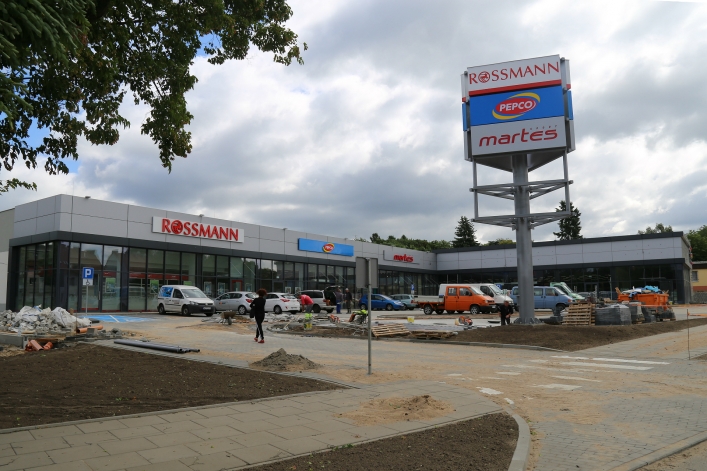 Galeria handlowa przy Kochanowskiego