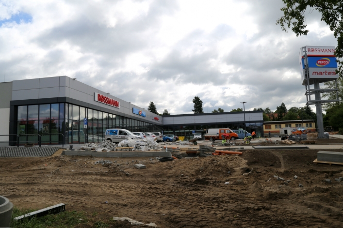 Galeria handlowa przy Kochanowskiego