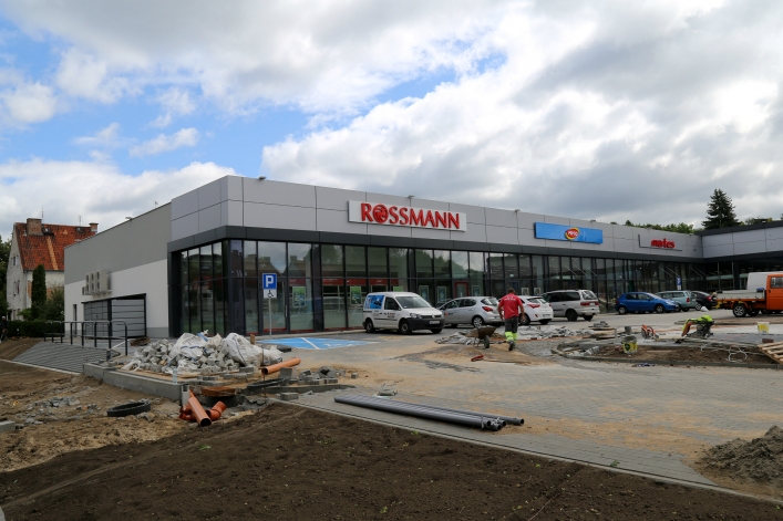 Galeria handlowa przy Kochanowskiego