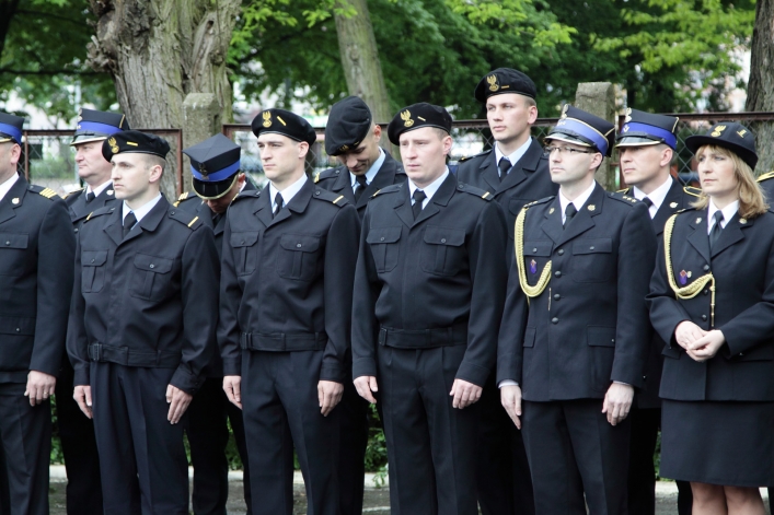 Gaszą pożary, ratują ludzi, walczą z żywiołami. Wczoraj świętowali