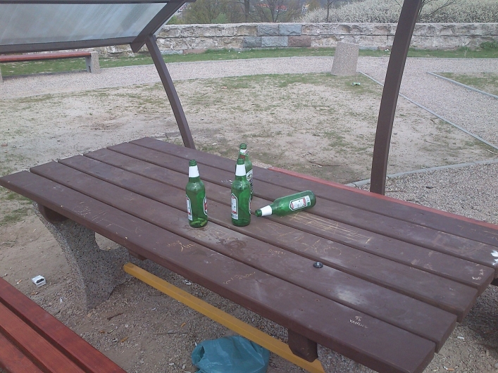 Gęsia Góra miejscem libacji alkoholowych