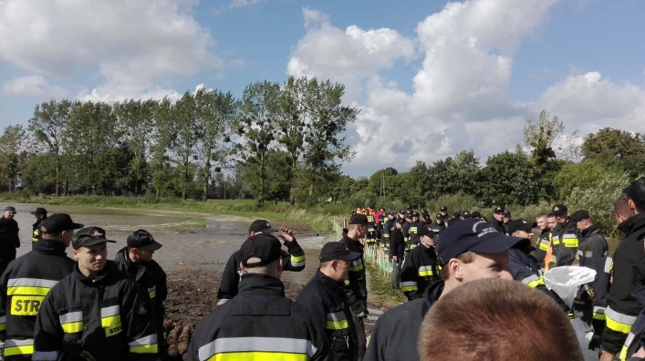 Gmina Markusy. Strażacy ochotnicy od kilku dni w akcji powodziowej. Obejrzyj zdjęcia
