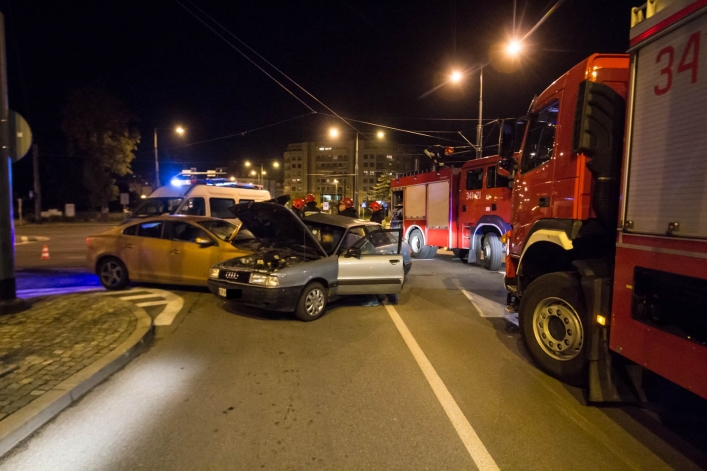 Groźne zderzenie dwóch pojazdów na Traugutta. Jedna osoba w szpitalu