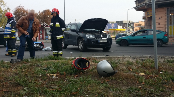 Groźne zderzenie na Malborskiej. Dwie osoby w szpitalu