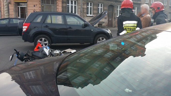 Groźne zderzenie na Malborskiej. Dwie osoby w szpitalu