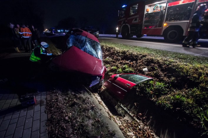Groźne zderzenie na siódemce. Cztery osoby w szpitalu