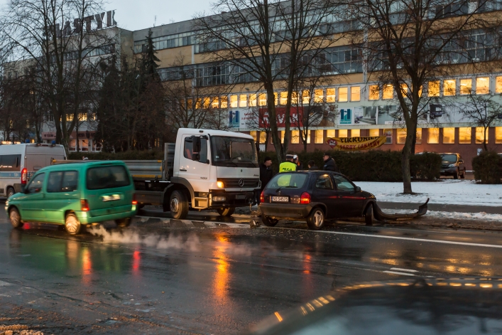 Groźne zderzenie na ul. Królewieckiej niedaleko Szpitala (+zdjęcia)