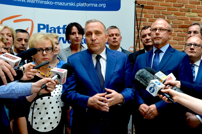 Grzegorz Schetyna w Elblągu. Spotkanie z dziennikarzami: o ordynacji, uchodźcach i przekopie