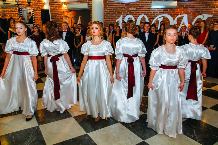 II Liceum Ogólnokształcące odlicza 100 dni do matury - zdjęcia!