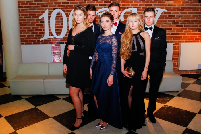 II Liceum Ogólnokształcące odlicza 100 dni do matury - zdjęcia!