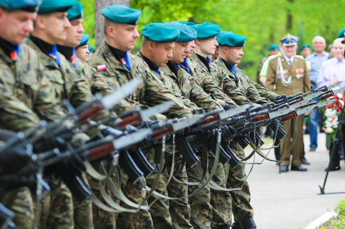 III Rzesza 71 lat temu skapitulowała. Zobacz zdjęcia z uroczystości