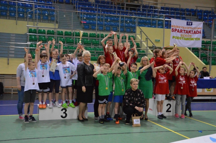 IV Międzyświetlicowa Spartakiada Szkół Podstawowych w SP nr 16