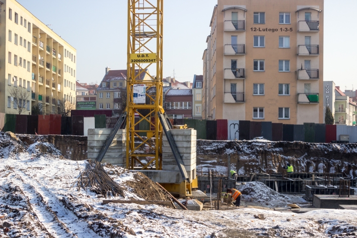 Jak przebiega budowa przy ul. Winnej? Zobacz nasze zdjęcia