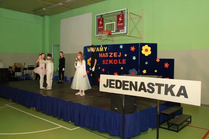 Jedenaście przystanków w Sp 11