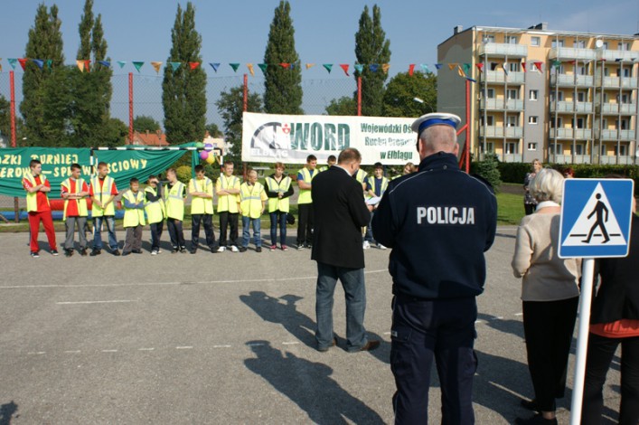 Jeździli slalomem po torze i walczyli o rowerowe prawo jazdy