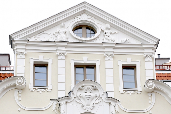 Kamienica przy Rybackiej 37 ukończona. Do kogo należała przed wojną?