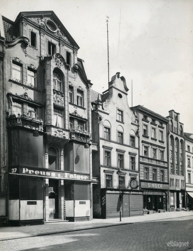 Ulica Rybacka (1912 r.), pierwsza od lewej – kamienica nr 37
