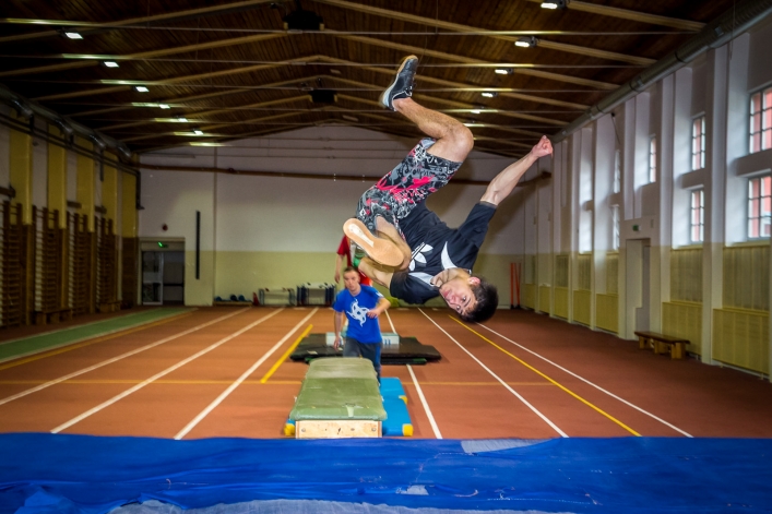 Kamil Bujnowski: Parkour pomaga przezwyciężyć słabości [wywiad]