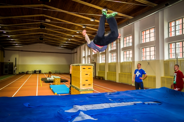 Kamil Bujnowski: Parkour pomaga przezwyciężyć słabości [wywiad]