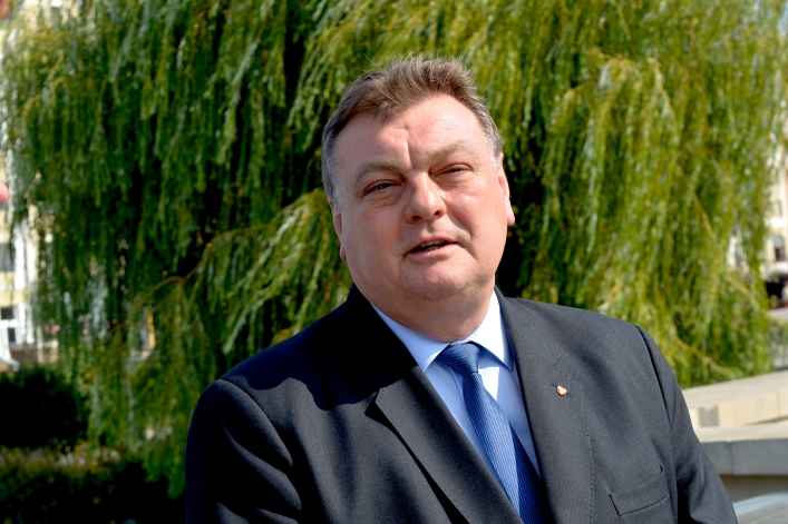 Kandydatura Witolda Wróblewskiego z oficjalnym poparciem lewicy