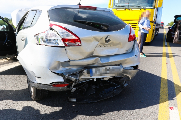 Karambol na „7”: 5 samochodów, 2 osoby poszkodowane