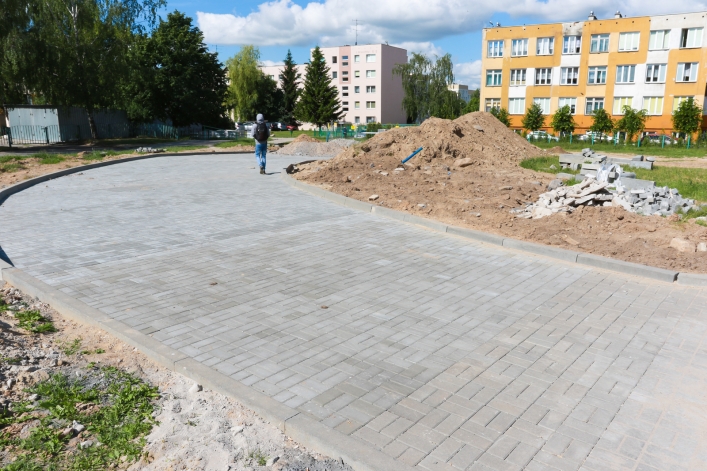 Kiedyś boiska tętniące życiem, dziś parking