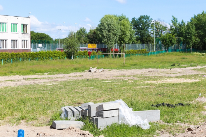 Kiedyś boiska tętniące życiem, dziś parking