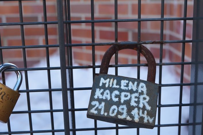 Kłódki miłości na naszych mostach. (Nie)elbląska tradycja