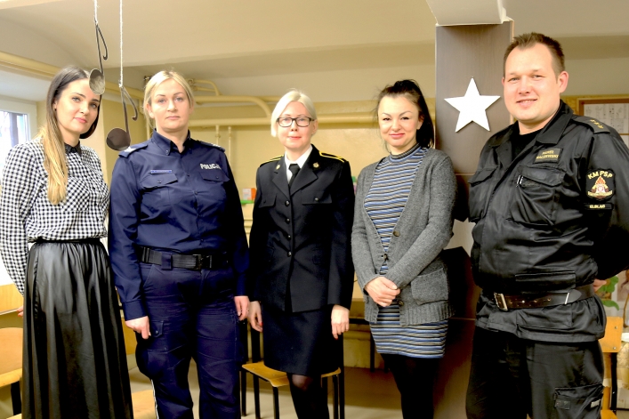 Kobiety wykonujące "męskie" zawody spotkały się z uczniami Szkoły Podstawowej nr 8