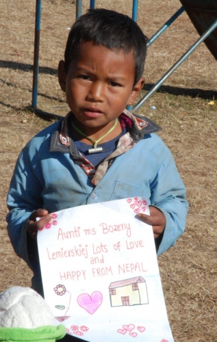 Kolejna akcja pani Bożeny Lemierskiej. Ciepłe ubrania wkrótce trafią do dzieci z Nepalu