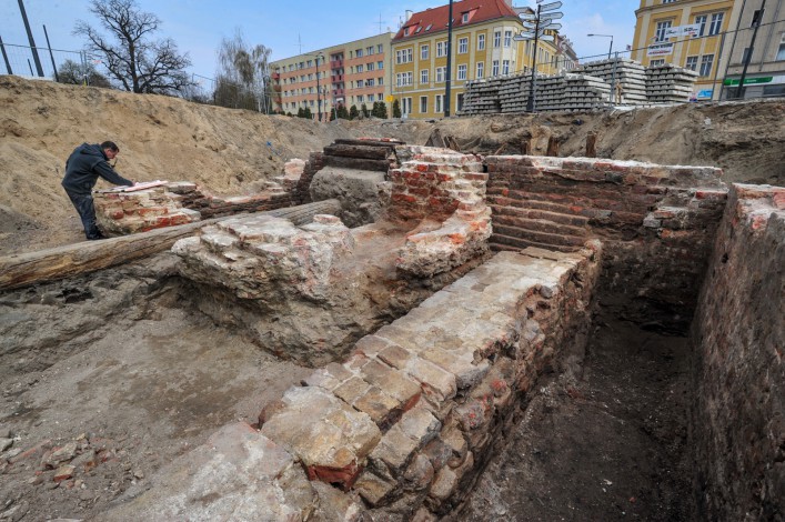 Kolejna pozostałość po dawnym bastionie na drodze 503