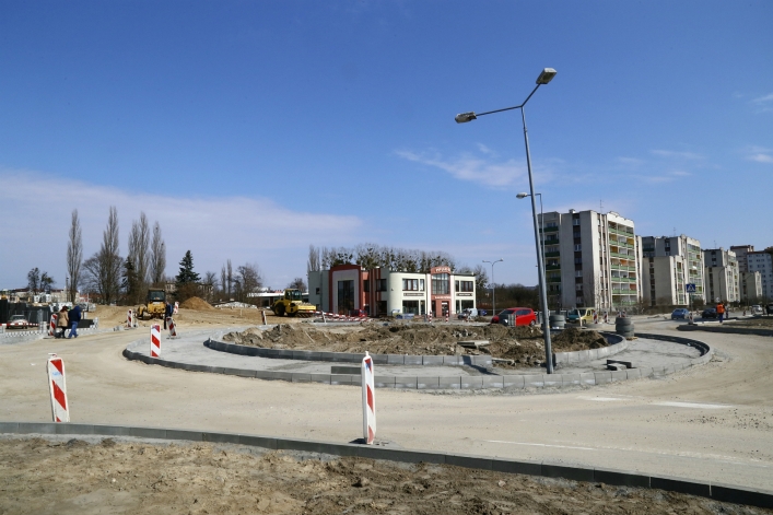 Kolejne rondo w Elblągu. Zobacz jak zmienia się Lotnicza
