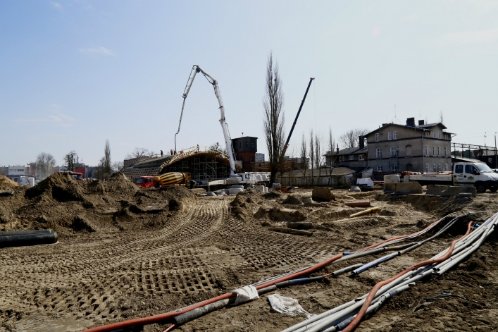 Kolejne rondo w Elblągu. Zobacz jak zmienia się Lotnicza