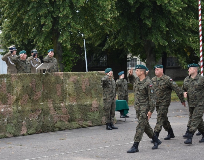 Kolejni żołnierze stawiają się do służby w 16. Pułku Logistycznym w Elblągu