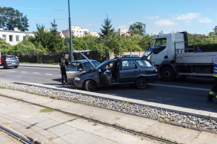 Kolizja dwóch pojazdów na ul. Browarnej