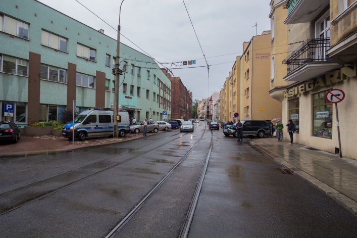 Kolizja osobówki z tramwajem na Królewieckiej. Kierowca pod wpływem