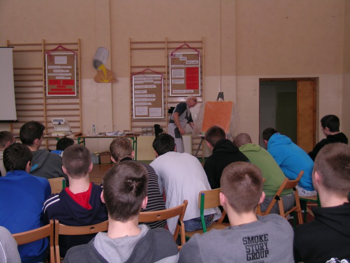 Kolor w budownictwie i techniki dekoracyjne. Uczniowie wzięli udział w szkoleniu
